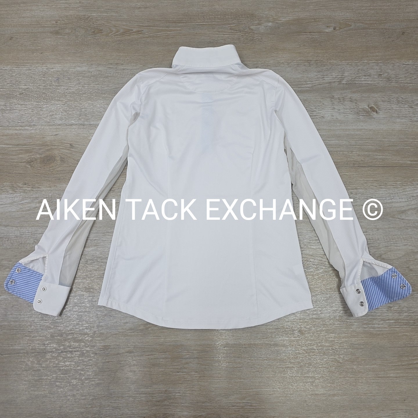 Beacon Hill Talent Yarn Long Sleeve Sun Shirt Show Shirt, Size Small