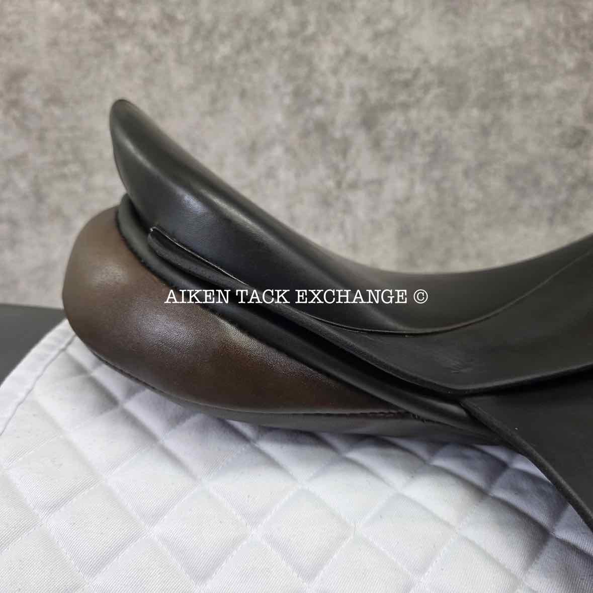 Berney Brothers All Purpose Saddle, 17.5" Seat, Medium Tree, Wool Flocked Panels