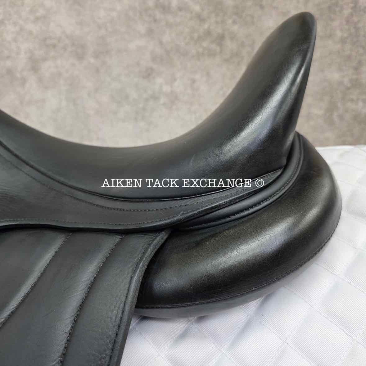 2016 Antares Cadence Monoflap Dressage Saddle, 17" Seat, 3D Flap, Medium Wide Tree, Foam Panels, Full Buffalo Leather