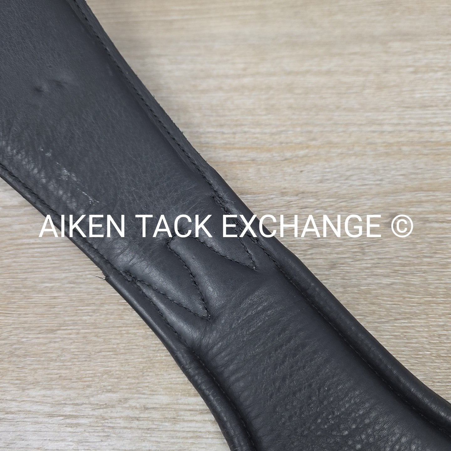 Contour Anatomic Shoulder Relief Girth, Black, 30"