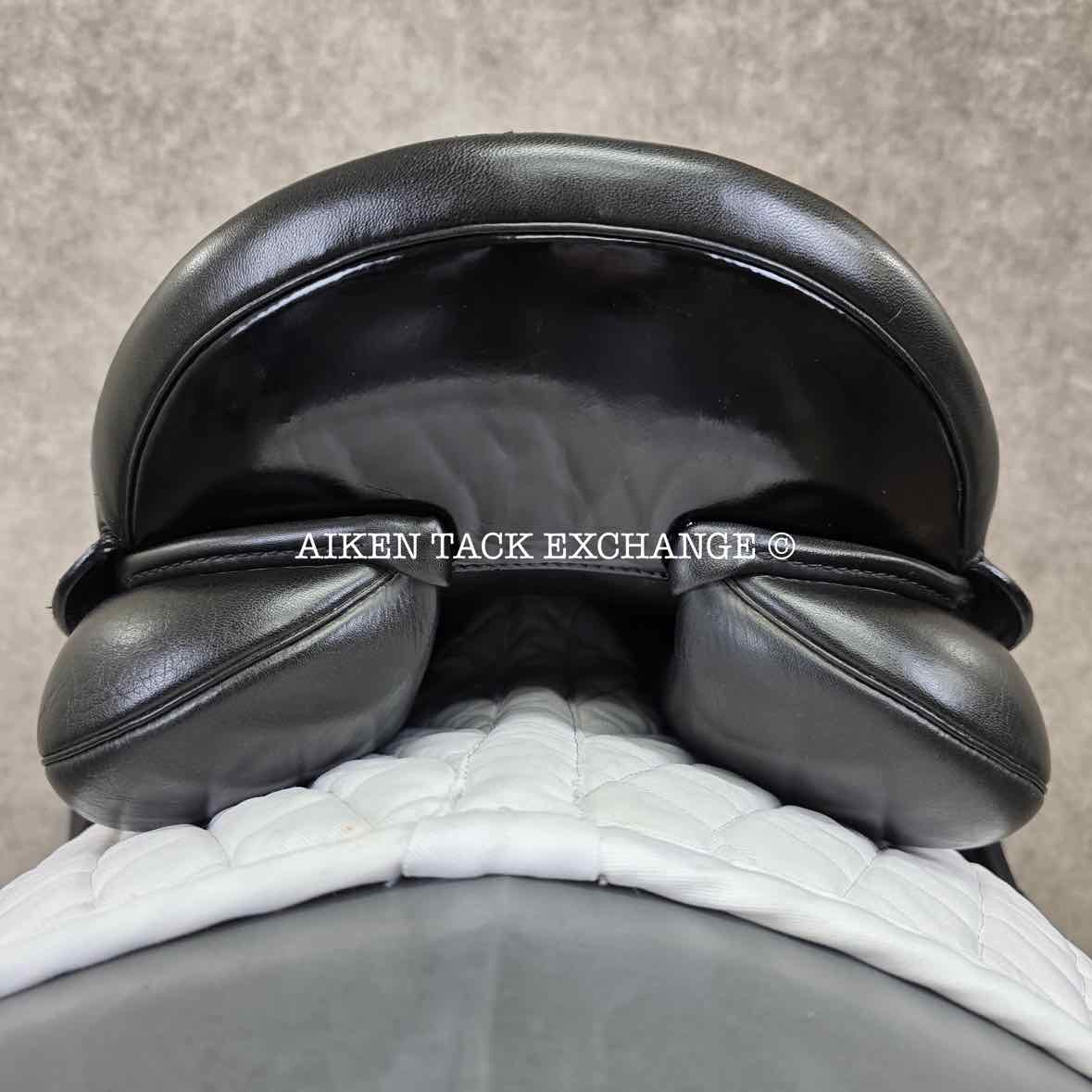 **SOLD** 2019 Stubben 1894 Dressage Saddle, 18" Seat, 30cm Tree - M/MW, Wool Flocked Panels