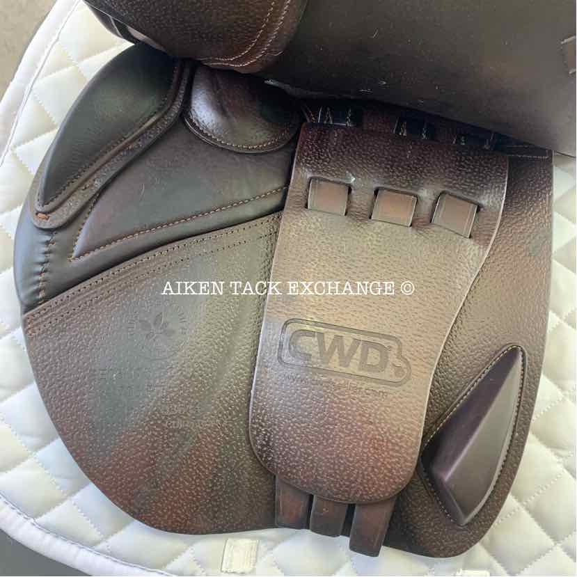 2017 CWD SE03 Close Contact Jump Saddle, 17.5" Seat, 3L Flap, Medium Wide Tree, Foam Panels