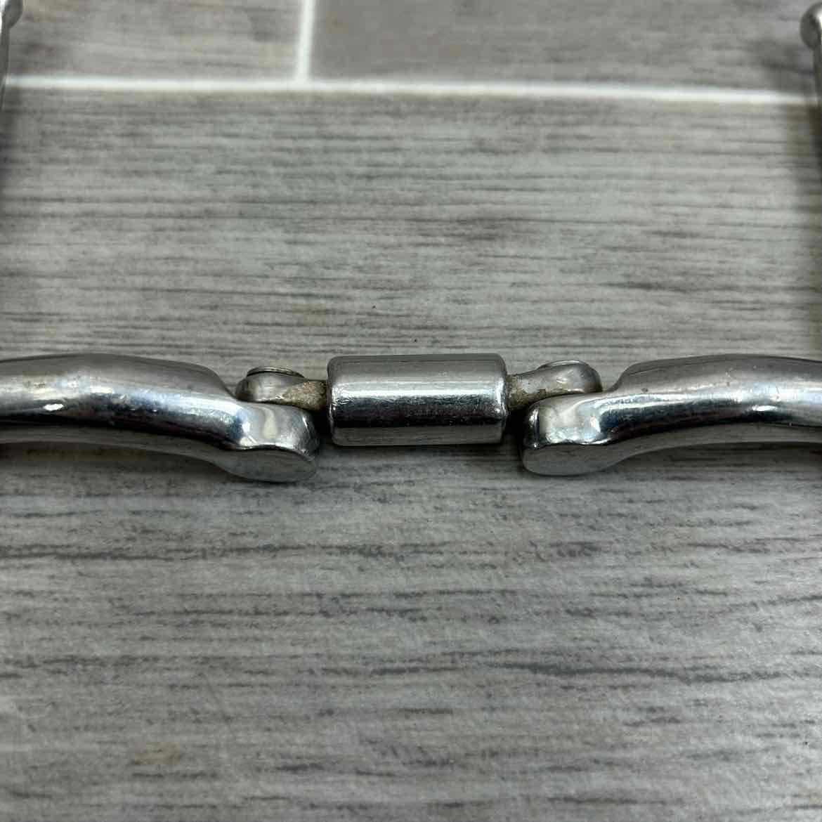 Double Joint Hinged Full Cheek Bit with Hooks 5"