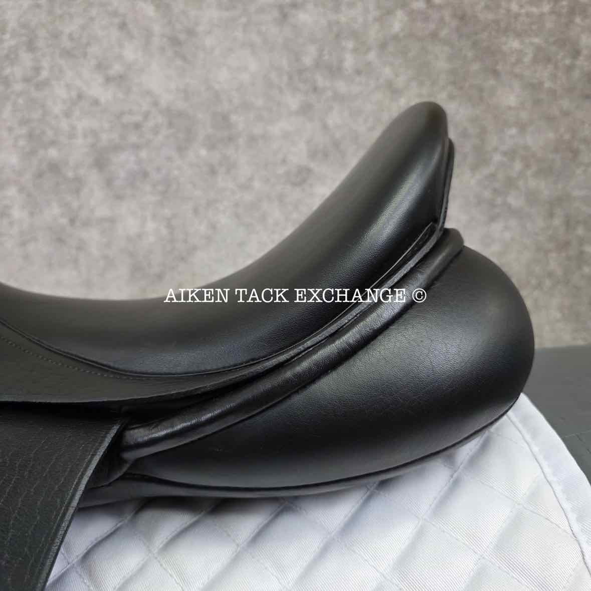 Anky Salinero Dressage Saddle, 18" Seat, Adjustable Tree - Changeable Gullet, Wool Flocked Panels