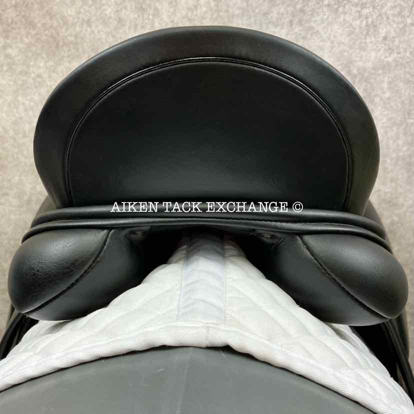 **On Trial** 2014 Schleese Obrigado Dressage Saddle, 17" Seat, Adjustable AdapTree, Wool Flocked Panels