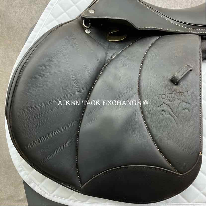 2022 Voltaire Stuttgart Close Contact Jump Saddle, 17.5" Seat, 3AA Flap, Medium Wide Tree, PRO Panels, Full Buffalo Leather