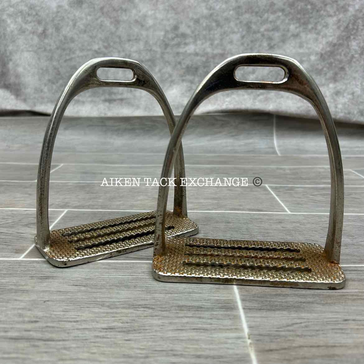 Australian Saddle 4-Bar Stirrup Irons, 5"