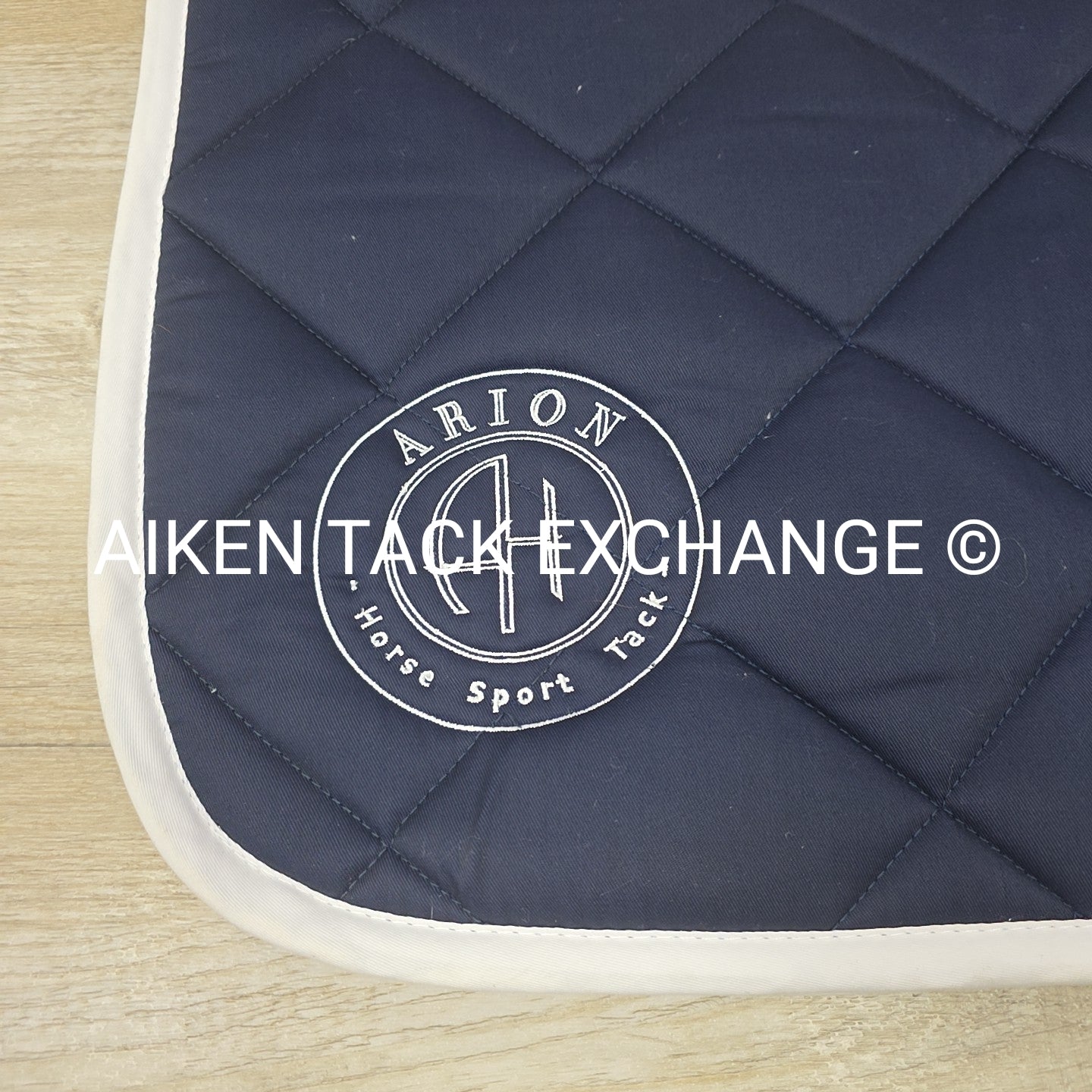 Arion Quilted Jump Pad