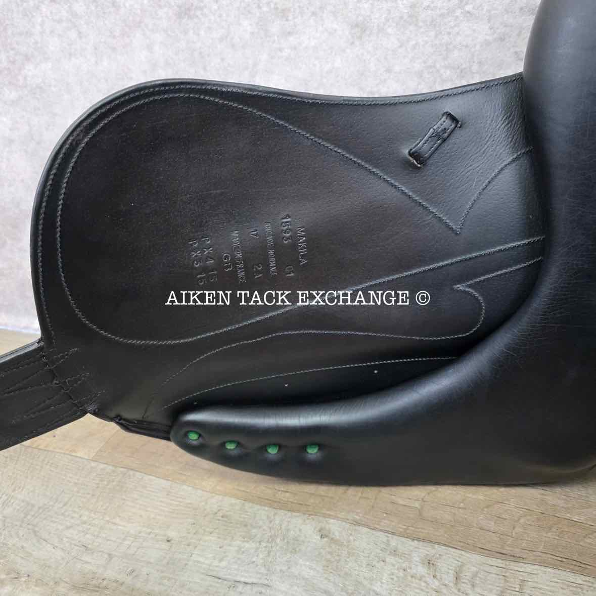 2001 Devoucoux Makila Monoflap Dressage Saddle, 17" Seat, 2A Flap, M/MW Tree, Foam Panels, Full Buffalo Leather