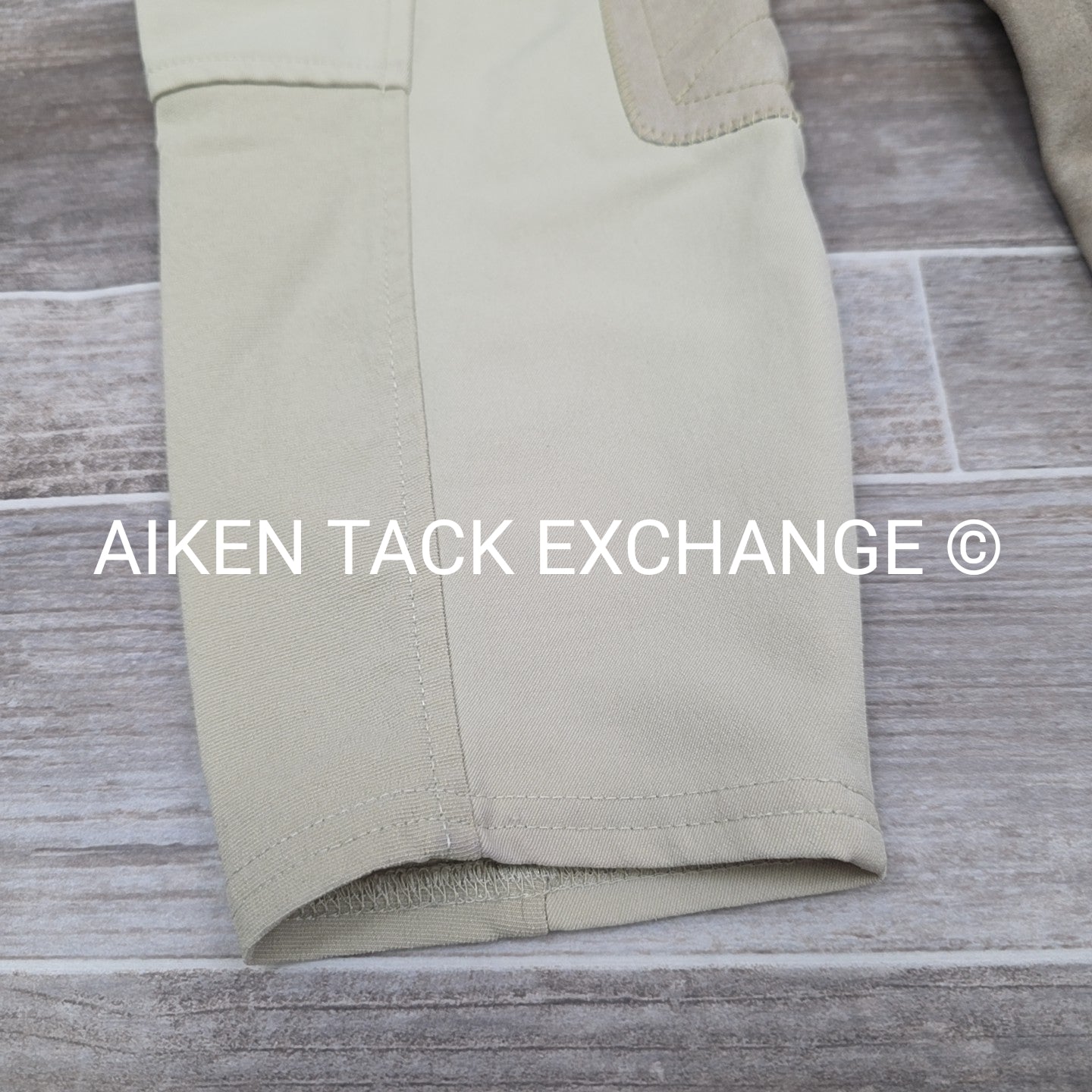 Ariat Pro Circuit Knee Patch Breeches, Size 32 R