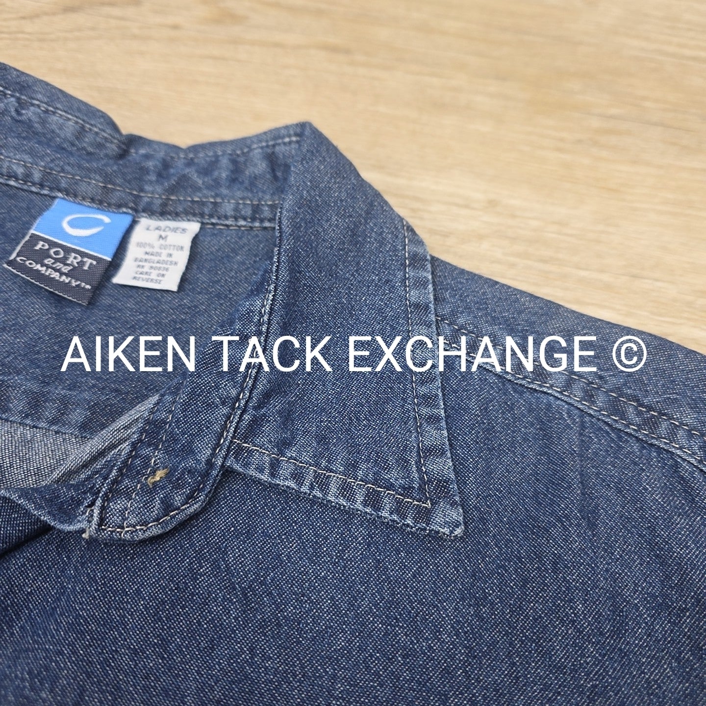 Belle Meade Hunt Denim Short Sleeve Button Down Shirt, Size Medium