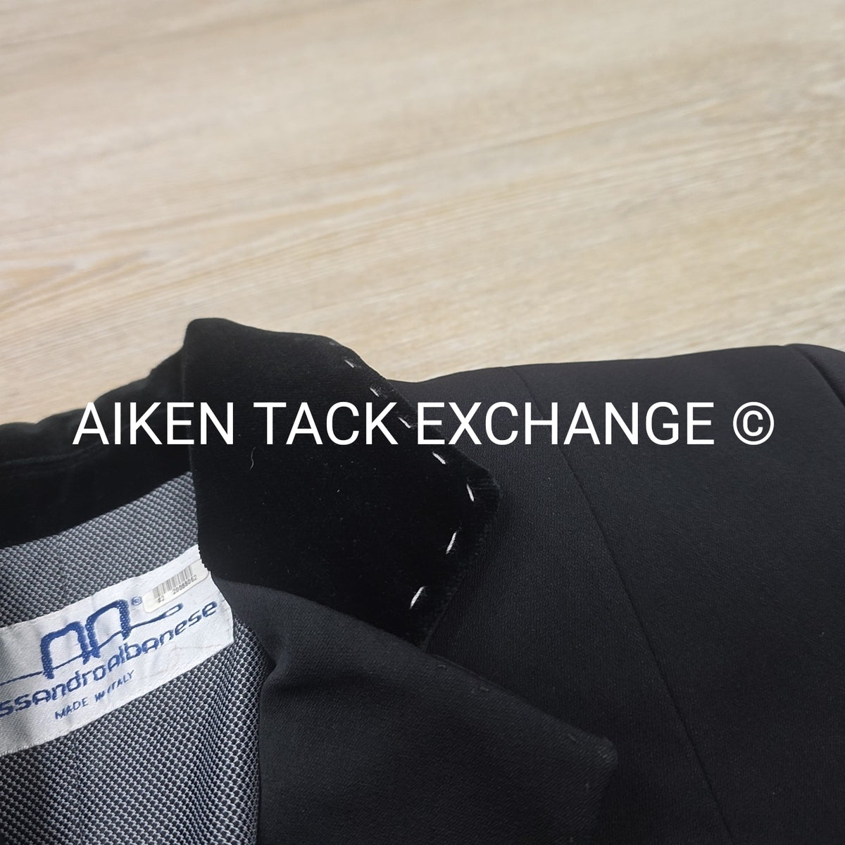 Alessandro Albanese Show Coat, Size 38 (10)
