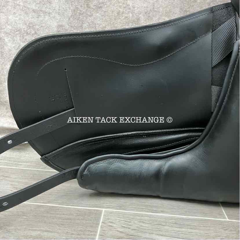 2017 Custom Saddlery Advantage Monoflap Dressage Saddle, 17.5" Seat, Adjustable Tree, Wool Flocked Panels