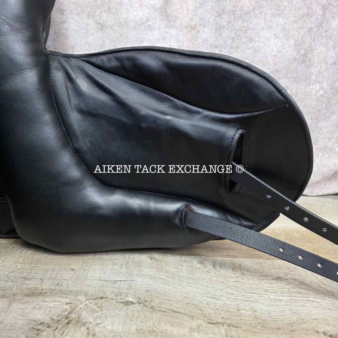 2019 Custom Saddlery Icon Flight Monoflap Dressage Saddle, 18" Seat, Adjustable Tree, Wool Flocked Panels