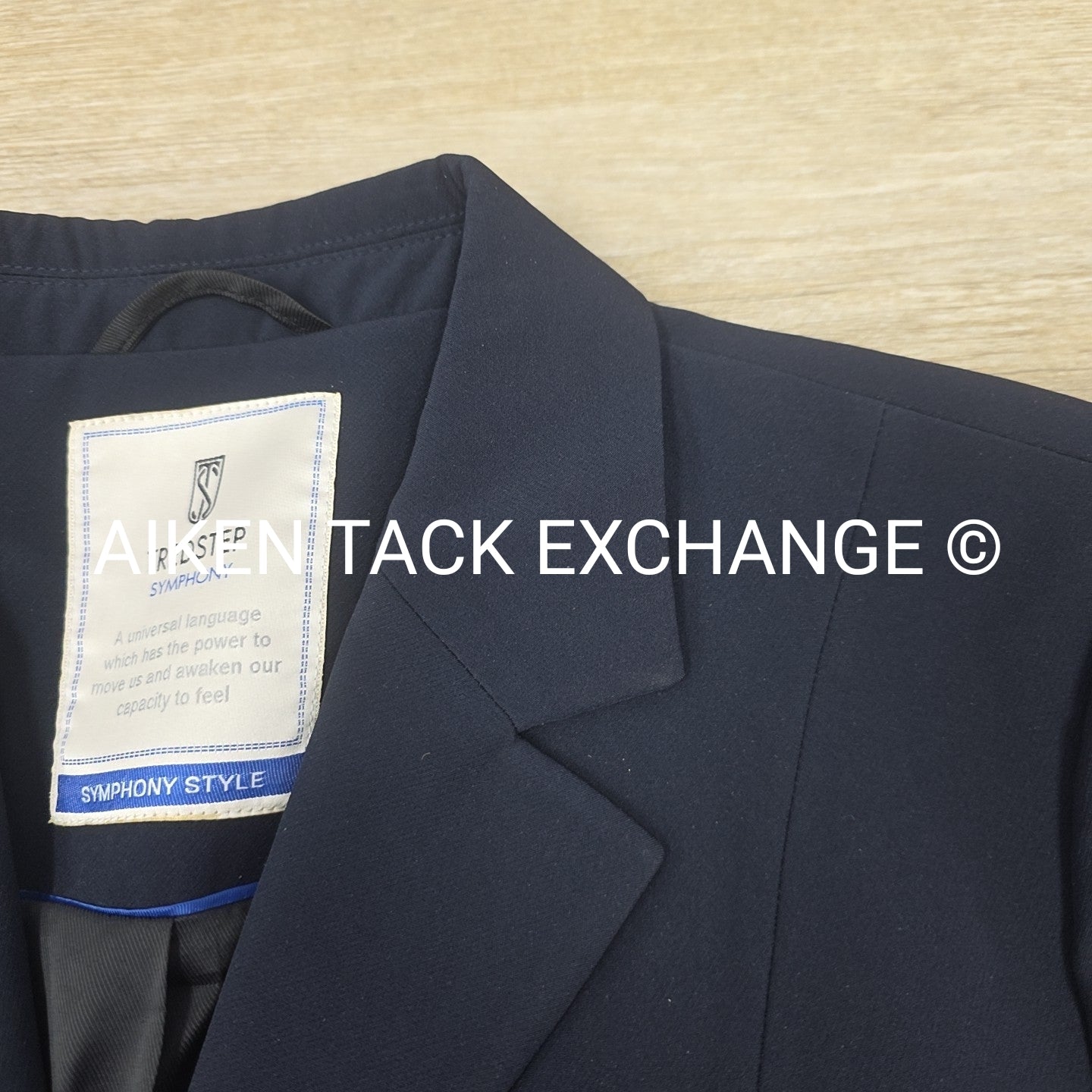 Tredstep Symphony Show Coat, Size 6