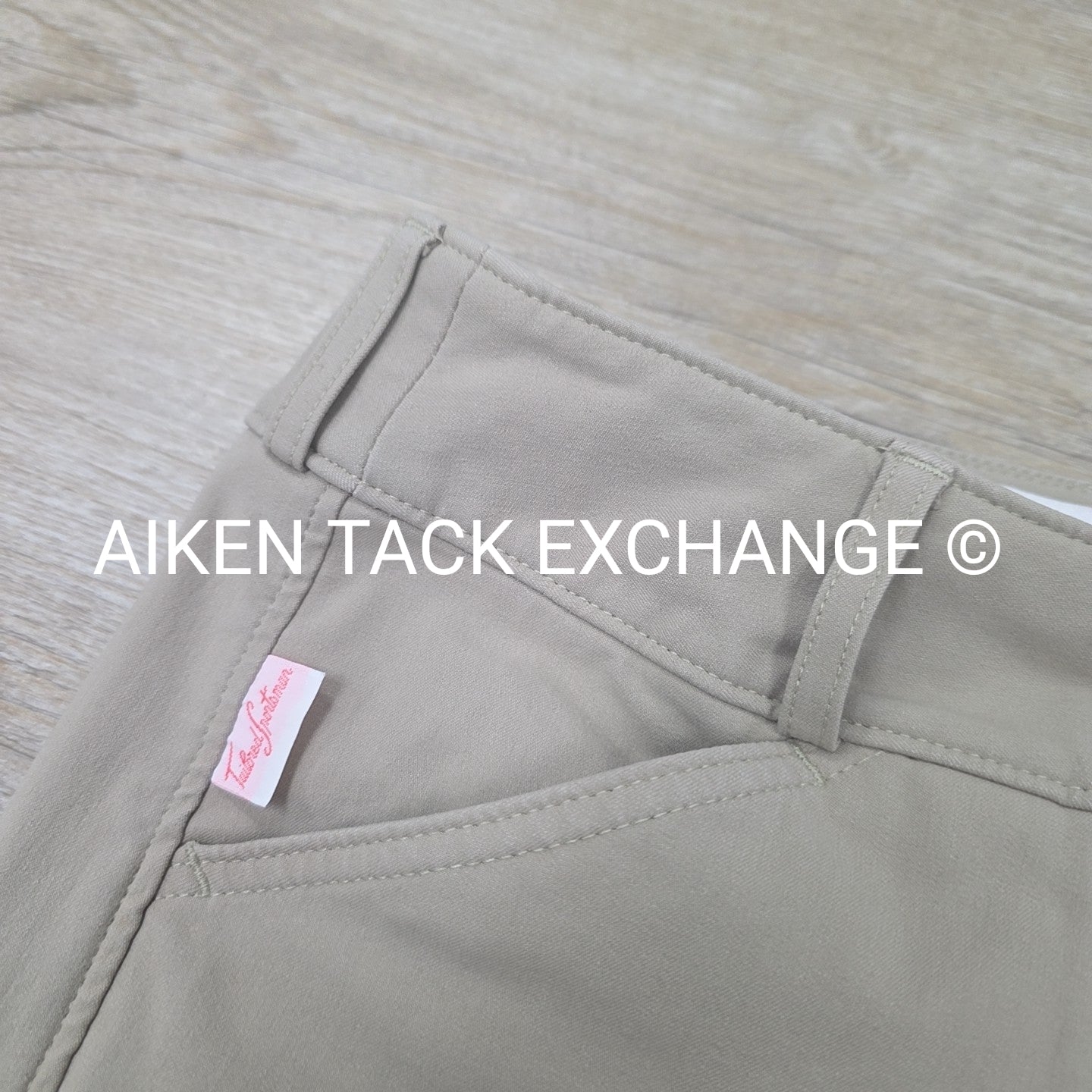 Tailored Sportsman Trophy Hunter Knee Patch Breeches, Size 14 R