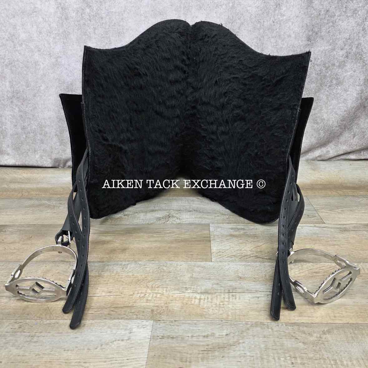 Barefoot Madrid Baroque Style Treeless Saddle, Size 2