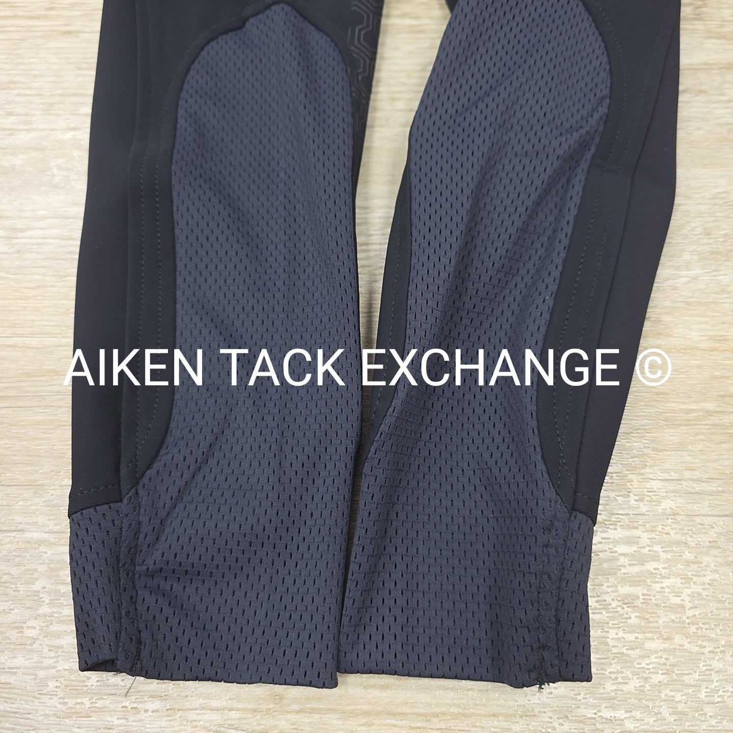 Ariat Tri Factor Silicone Grip Knee Patch Breeches, Size 22 L