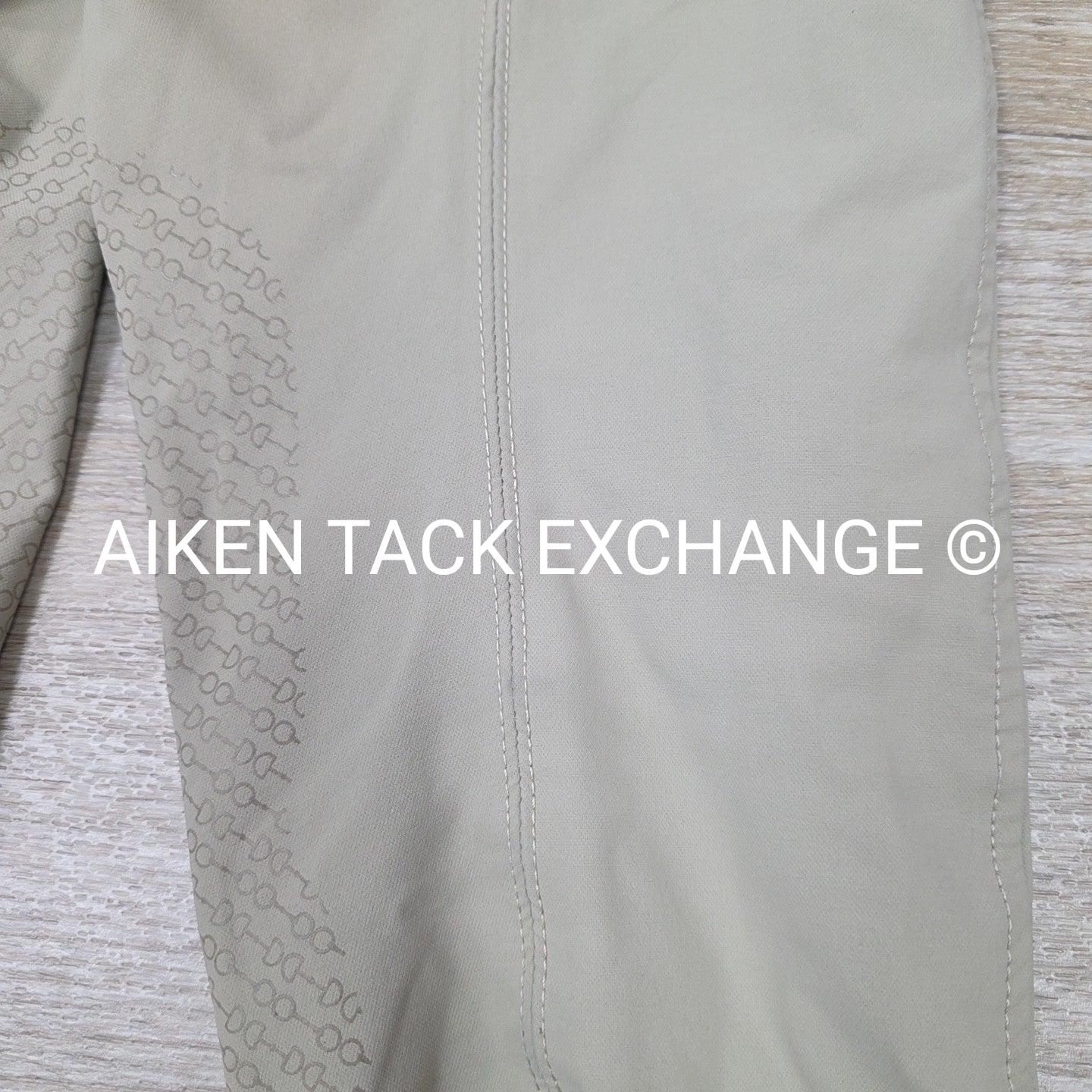 BARGAIN BUNDLE: 1 Tailored Sportsman Size Zip, 1 Dover Saddlery Knee Patch, 28