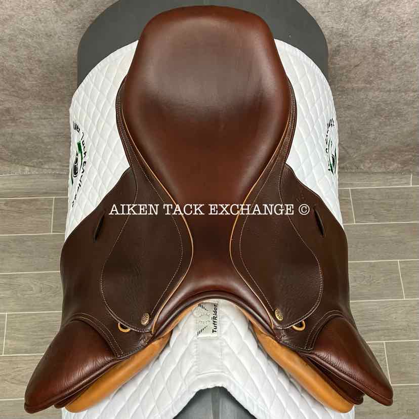 **SOLD** 2017 Pessoa Rodrigo Close Contact Jump Saddle, 16.5" Seat, Adjustable Tree - XCH Changeable Gullet, Foam Panels