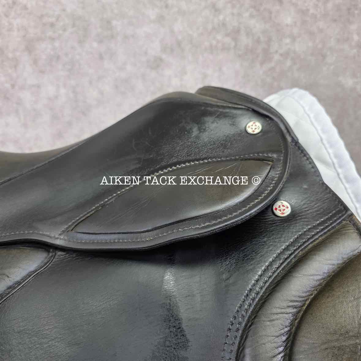 Courbette Lemetex Aristokrat Dressage Saddle, 18" Seat, 31 Tree- Medium Wide, Wool Flocked Panels