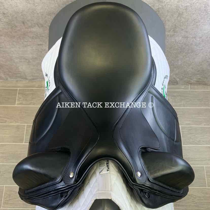 **SOLD** 2021 Arion Monoflap Dressage Saddle, 17" Seat, 1C Flap - Short, Medium Wide/Wide Tree, Foam Panels, Buffalo Leather