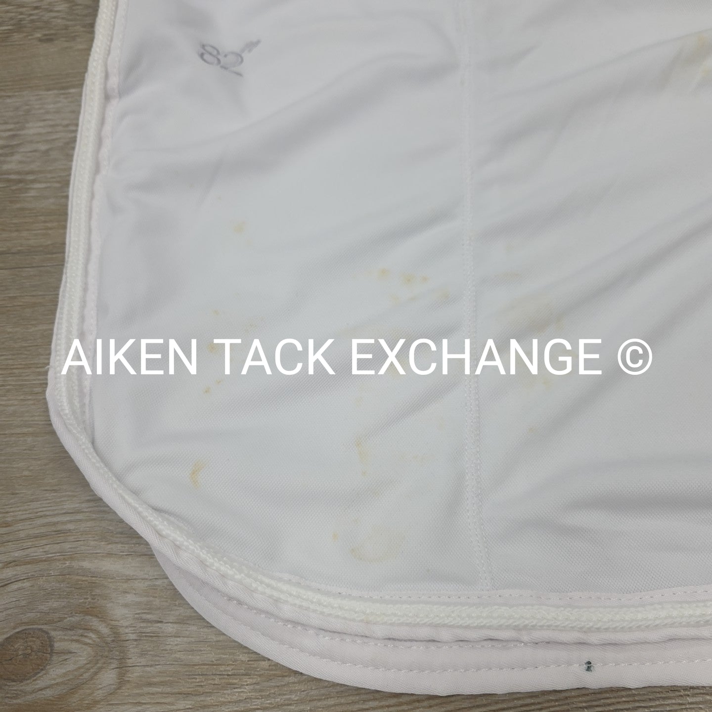 Fenwick Equestrian Therapeutic Jade Cooler, White (has marks), 82"