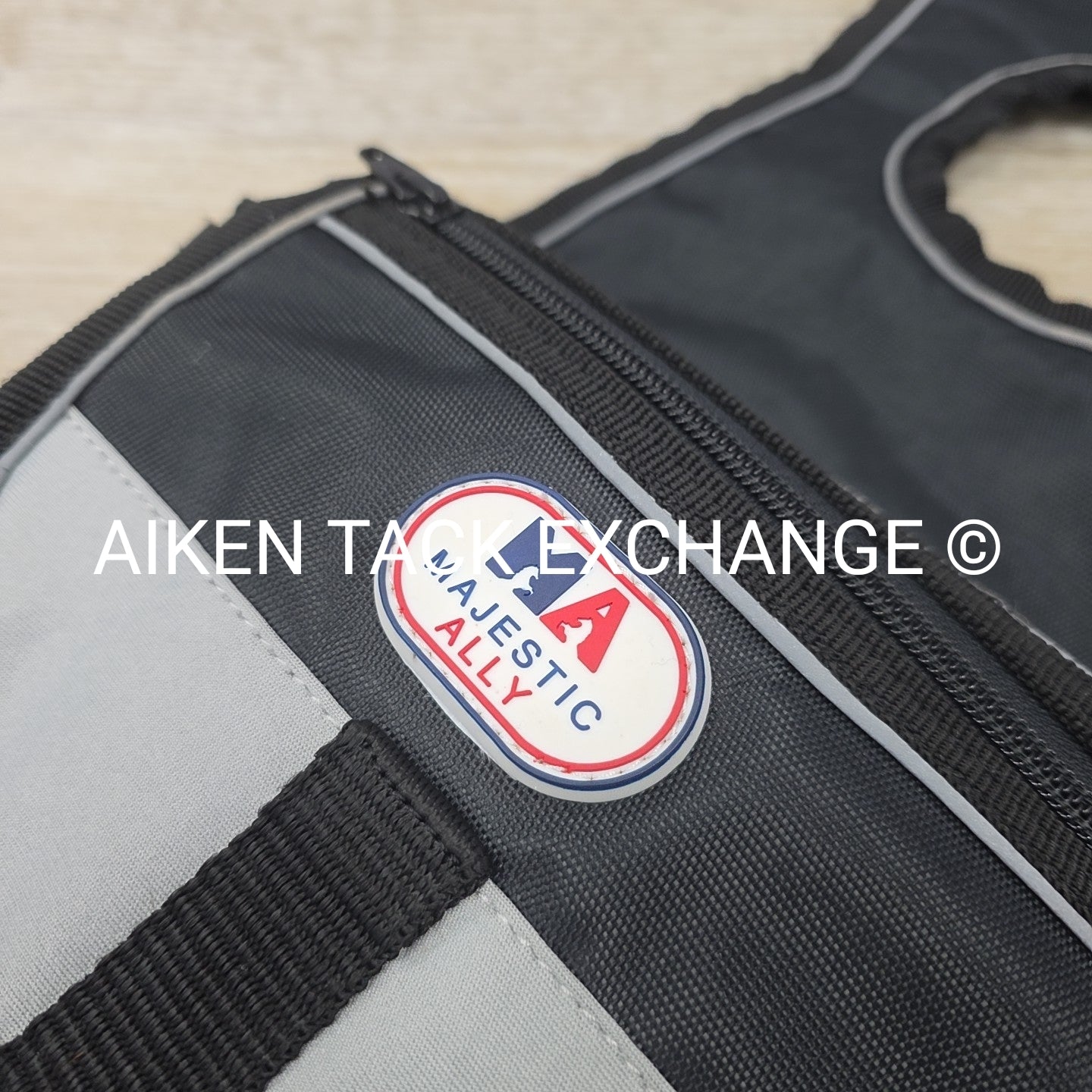 Majestic Ally Nylon Insulated Multi-Compartment Saddle Bag for Horn