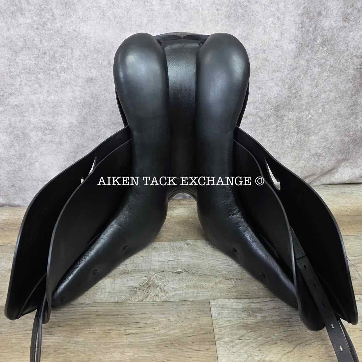 2013 Prestige Roma Dressage Saddle, 17" Seat, 34/35 Tree - MW/W, Wool Flocked Panels