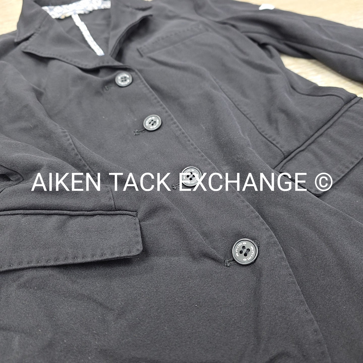 Animo Show Coat, Size US 8 / I 44