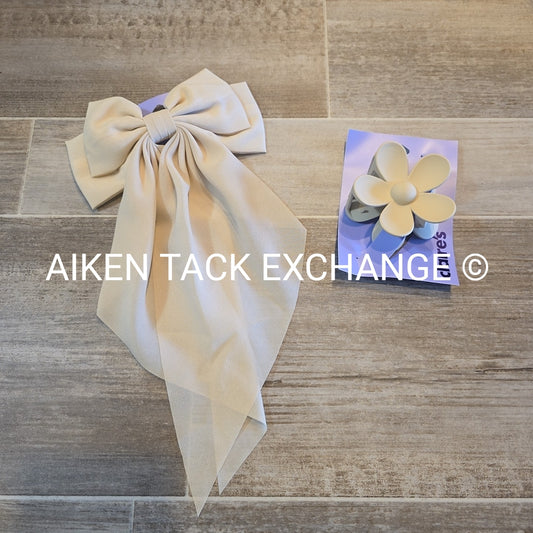 Claire's Hair Bundle - 1 Claw Clip, 1 Hair Clip