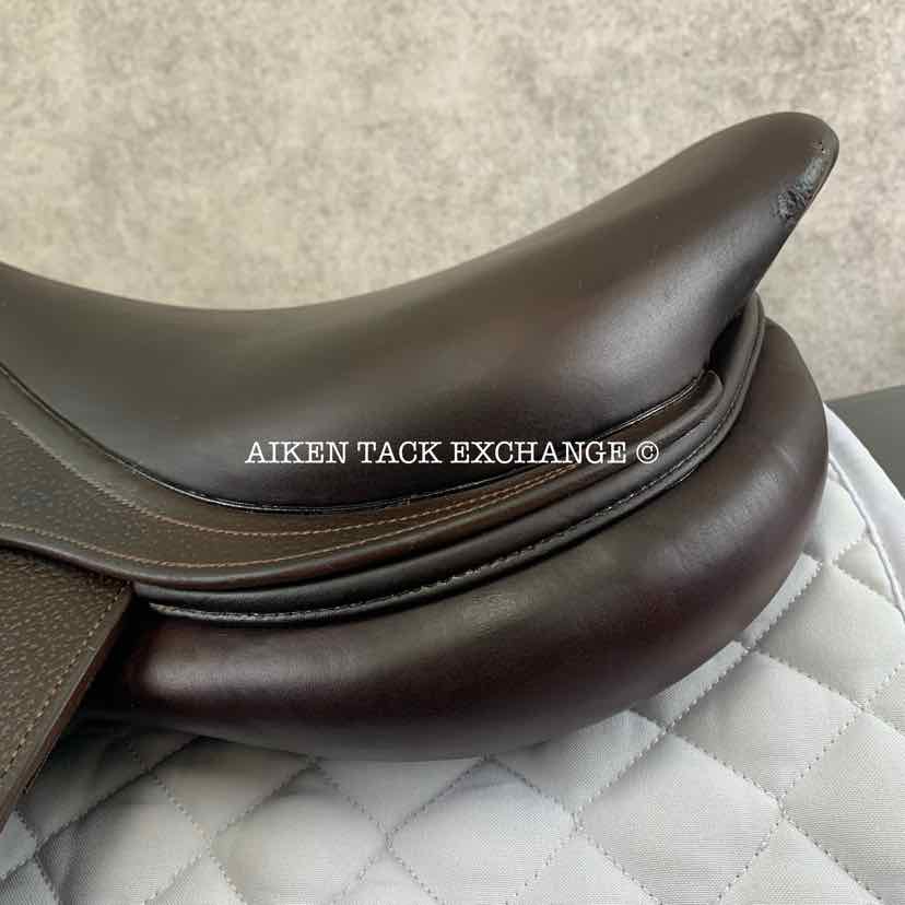 **SOLD** 2016 CWD SE02 Close Contact Jump Saddle, 17.5" Seat, 2L Flap, Medium Tree, Foam Panels