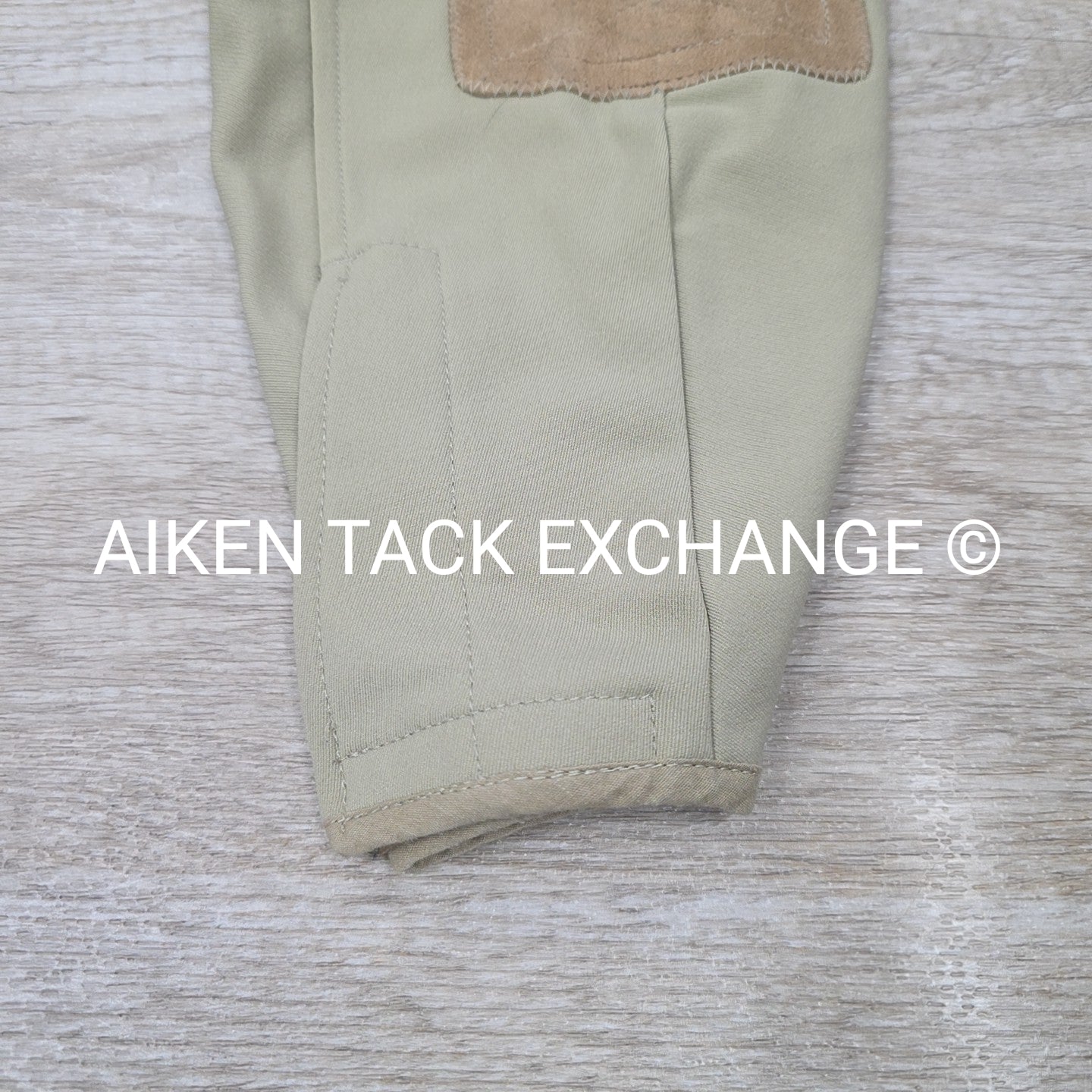 Tailored Sportsman Supreme Hunter Knee Patch Breeches, Size 34 L