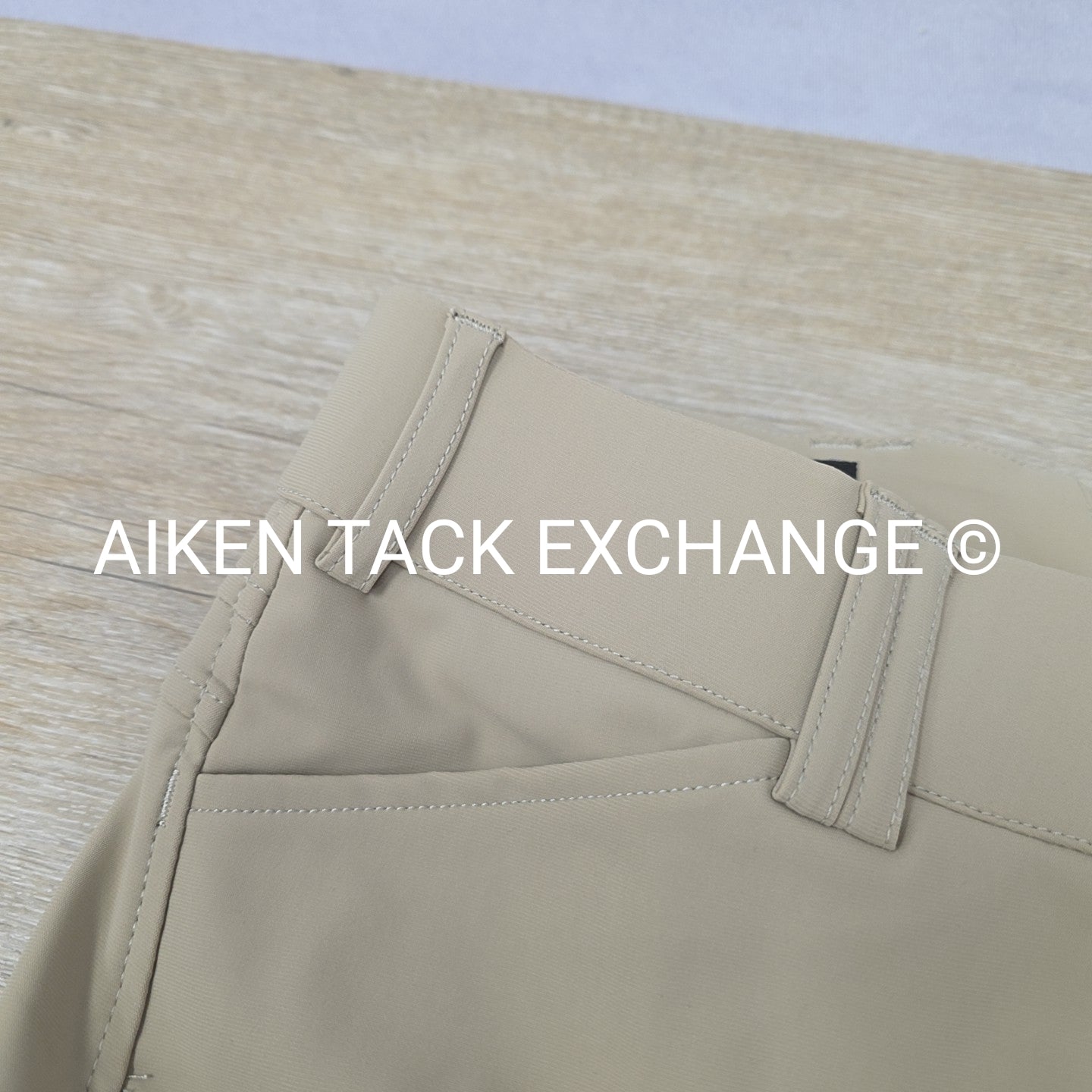 Ariat Tri Factor Silicone Grip Full Seat Breeches, Size 32 R