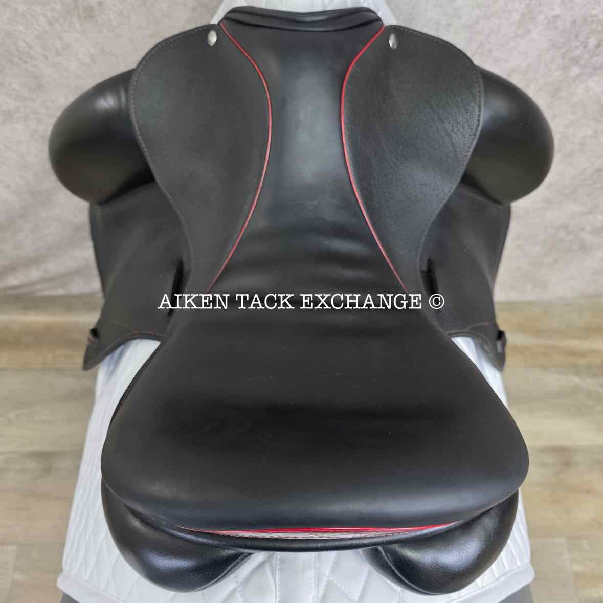 2018 Custom Saddlery Icon Flight Monoflap Dressage Saddle, 17.5" Seat, Adjustable Tree, Wool Flocked Panels