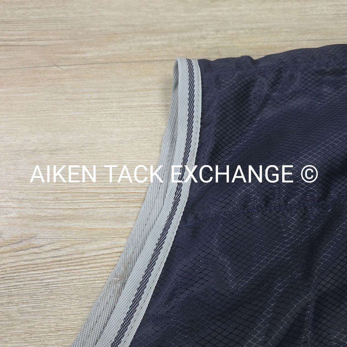 LeMieux Arika 100g fil Stable-Tek Rug, Size 81"