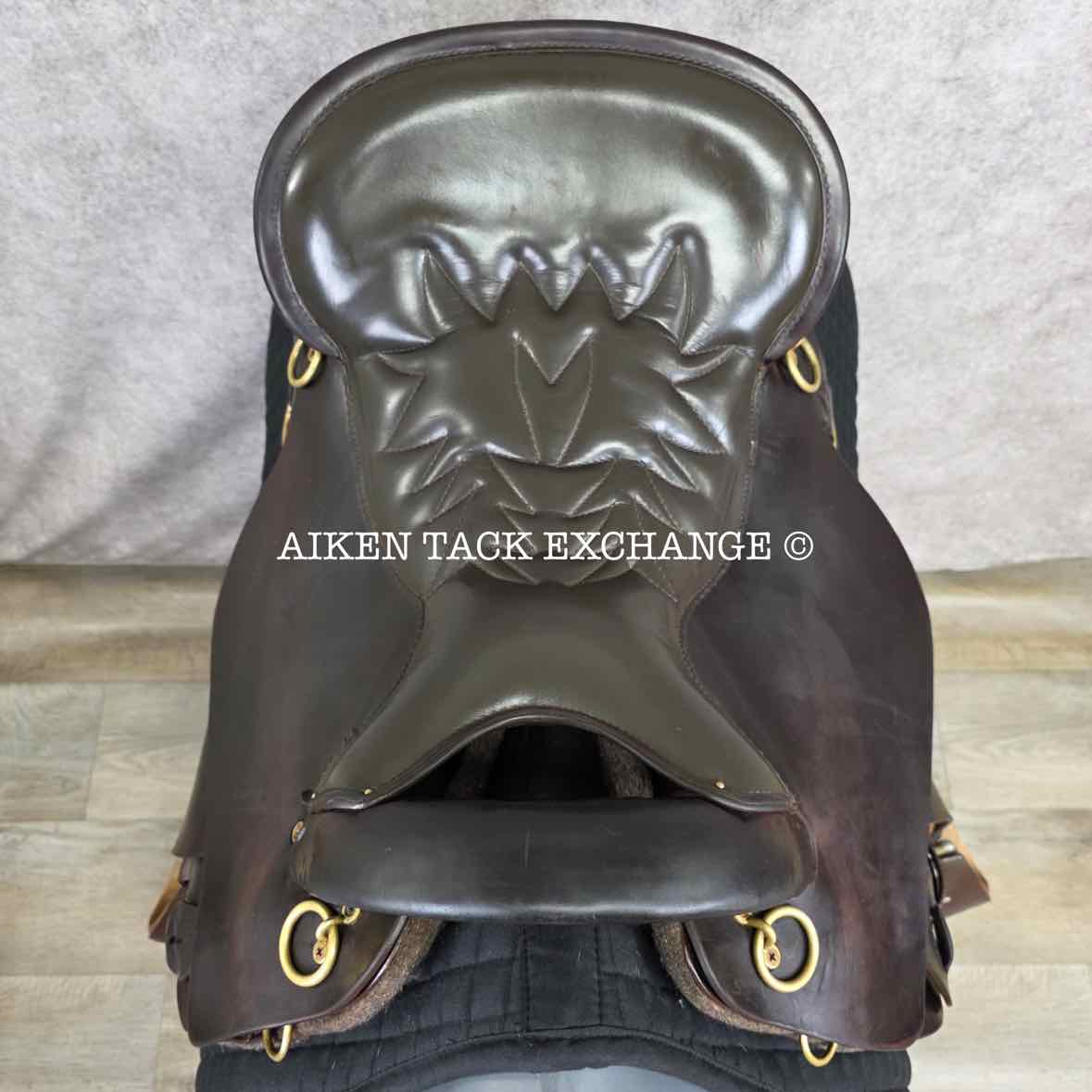 2002 Tucker 159 Endurance Trail Saddle, 16.5" Seat, Medium Tree - Semi QH Bars