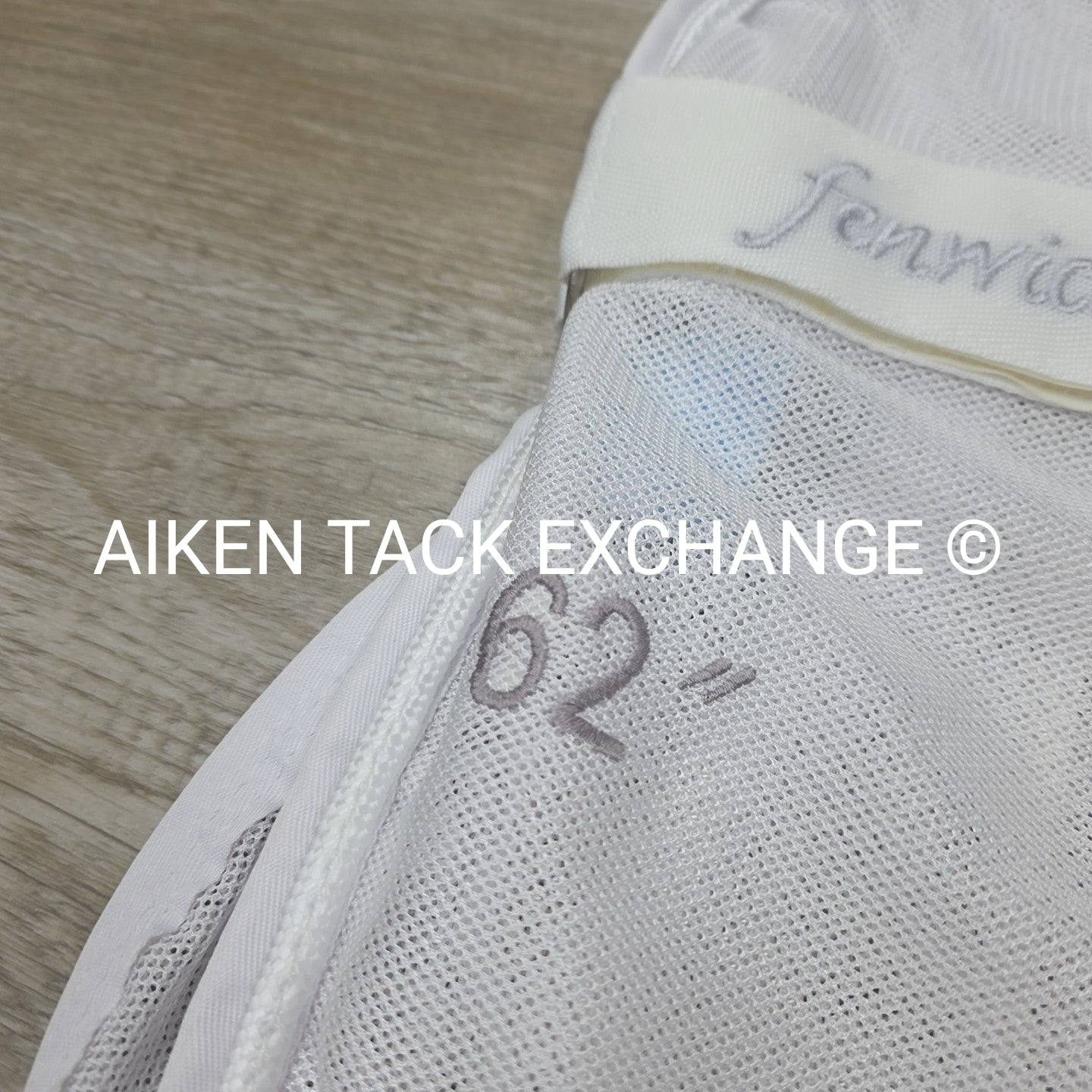 Fenwick Equestrian BodyGuard Mesh Cooler, White (has some marks) 62"