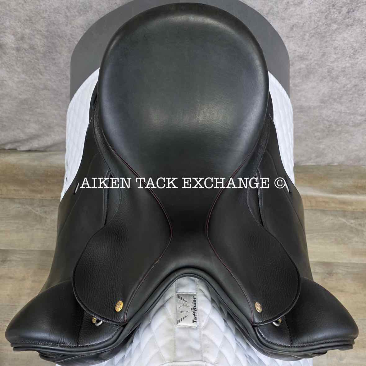 2005 DK Freedom Monoflap Dressage Saddle, 16.5" Seat, Short Flap, Extra Wide Tree, Wool Flocked Panels