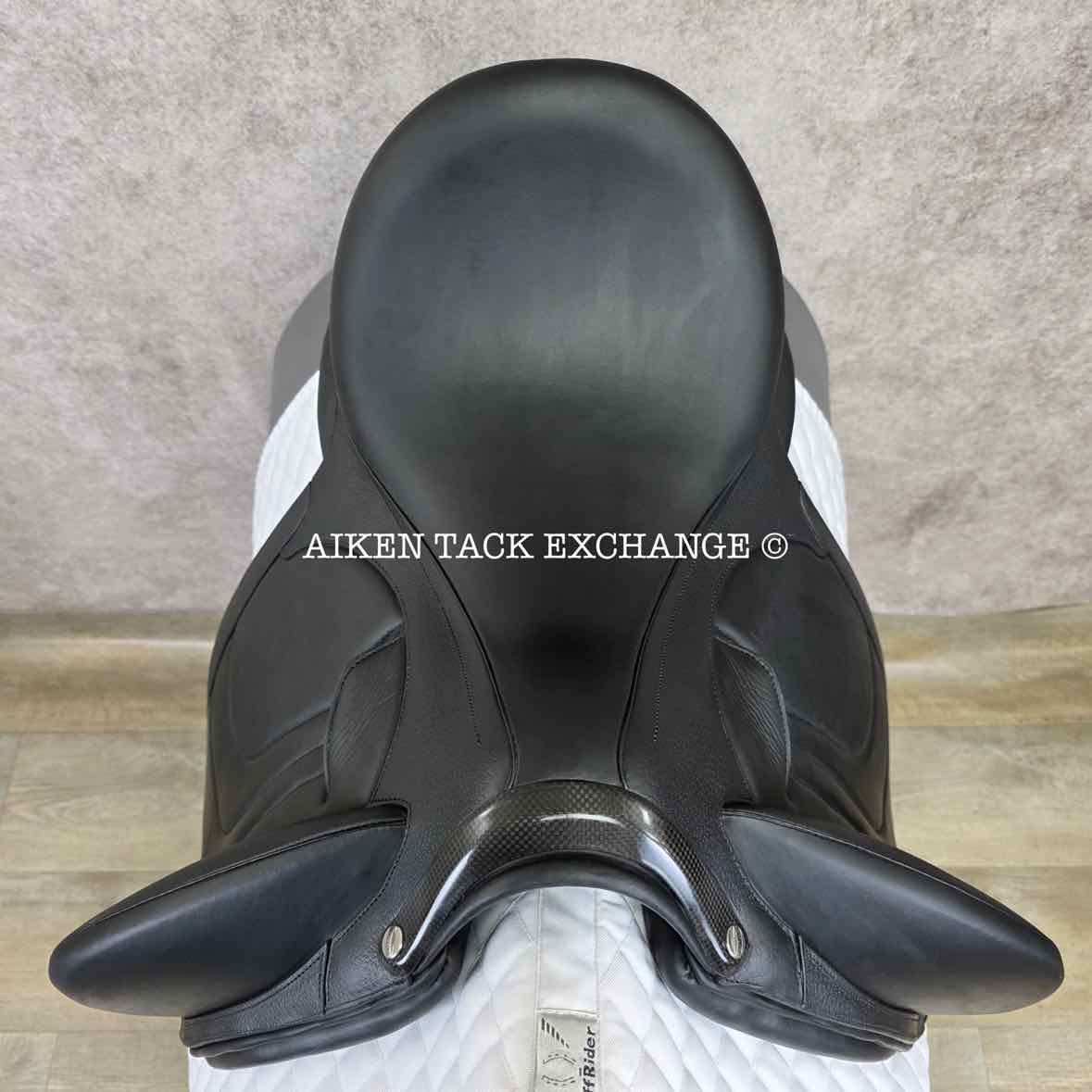 2025 Devoucoux Makila Harmonie Dressage Saddle, 17.5" Seat, 1A Flap, Medium? Tree, D3D Panels