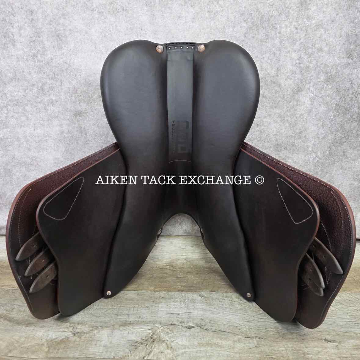 2019 Devoucoux Biarritz O Close Contact Jump Saddle, 17.5" Seat, 1 Flap, Medium Tree, Foam Panels, Full Buffalo Leather