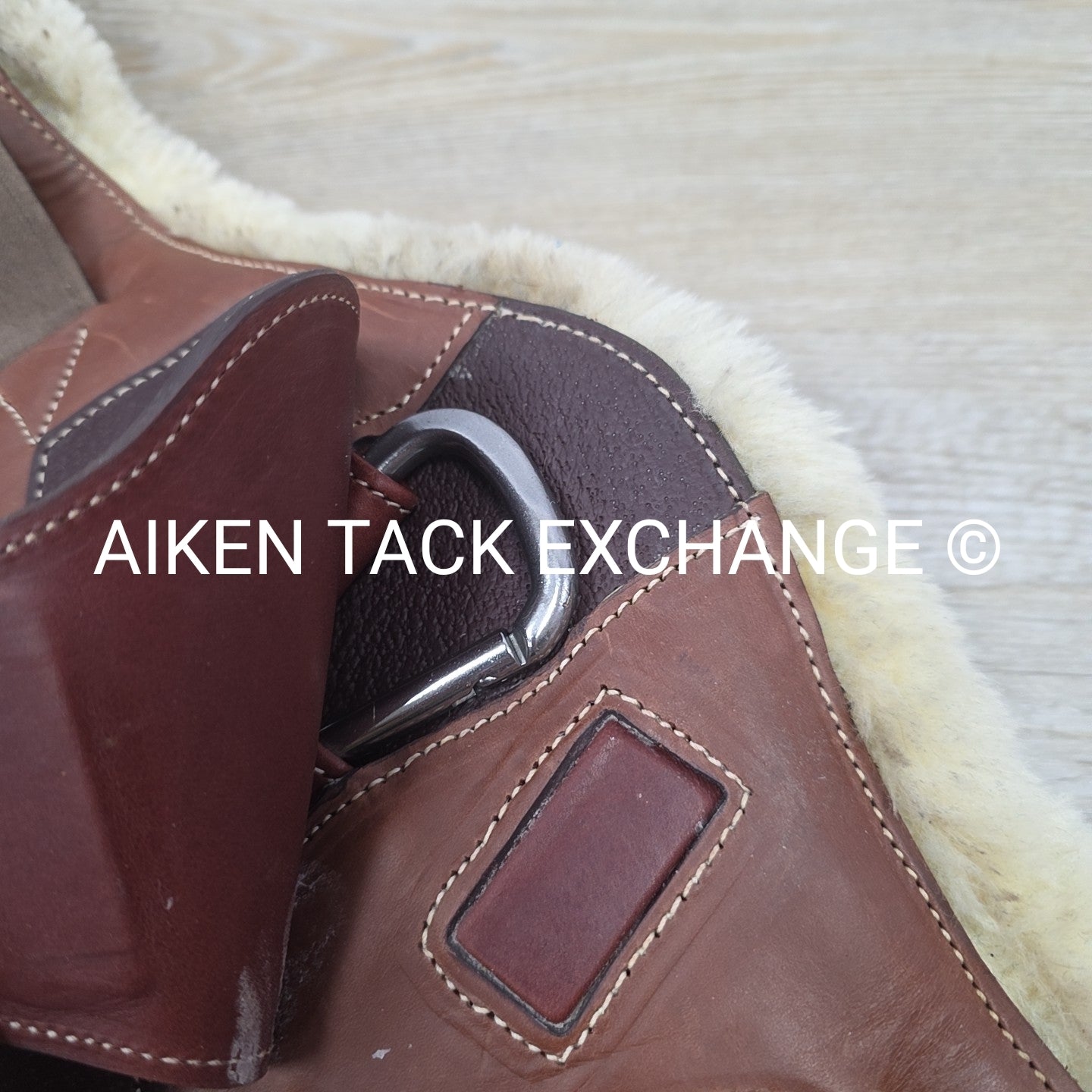 Devoucoux Makila Girth with Artificial Sheepskin Lining, Brown, 28"