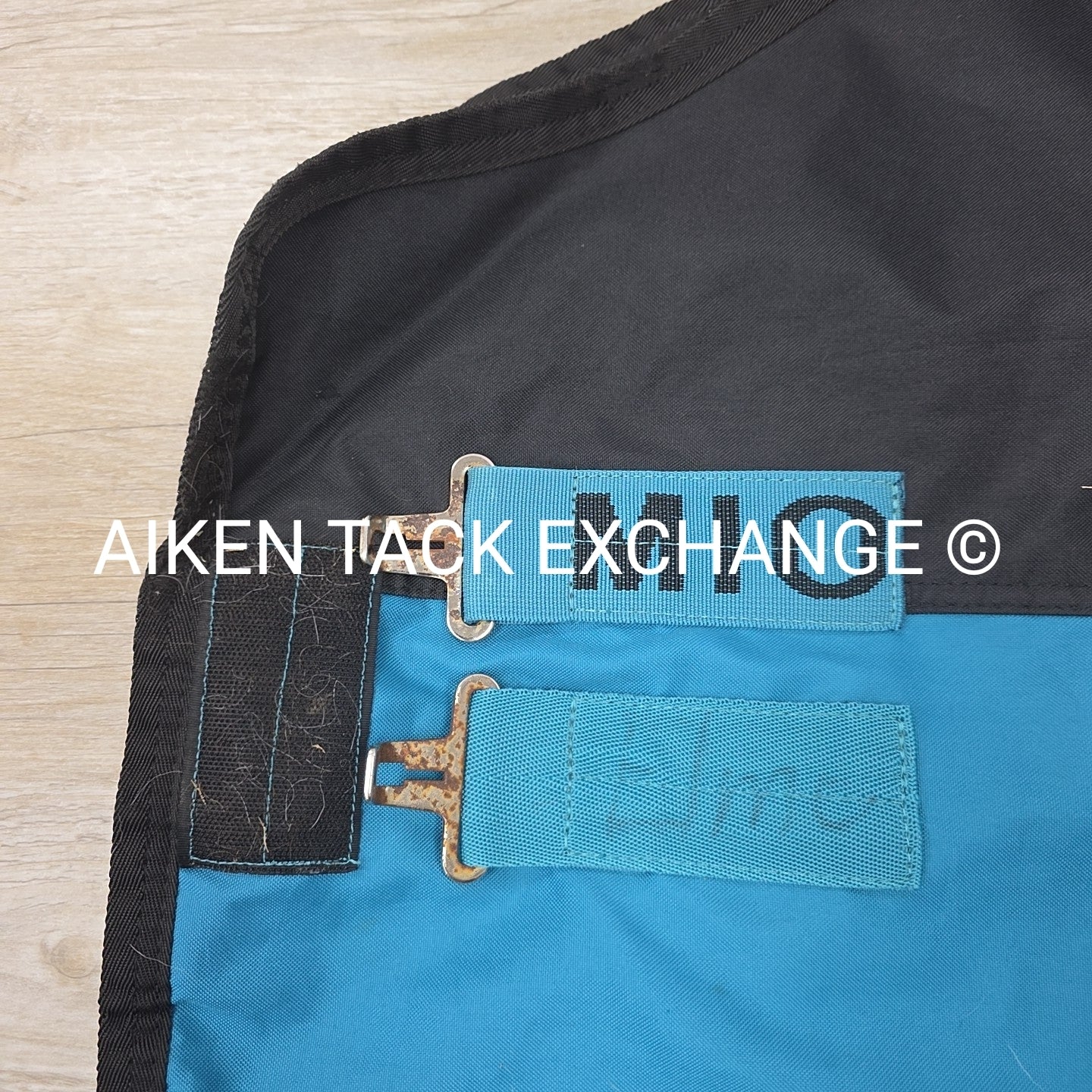 Horseware Mio 0g Turnout Sheet, 84" (lining has some rips/tears)