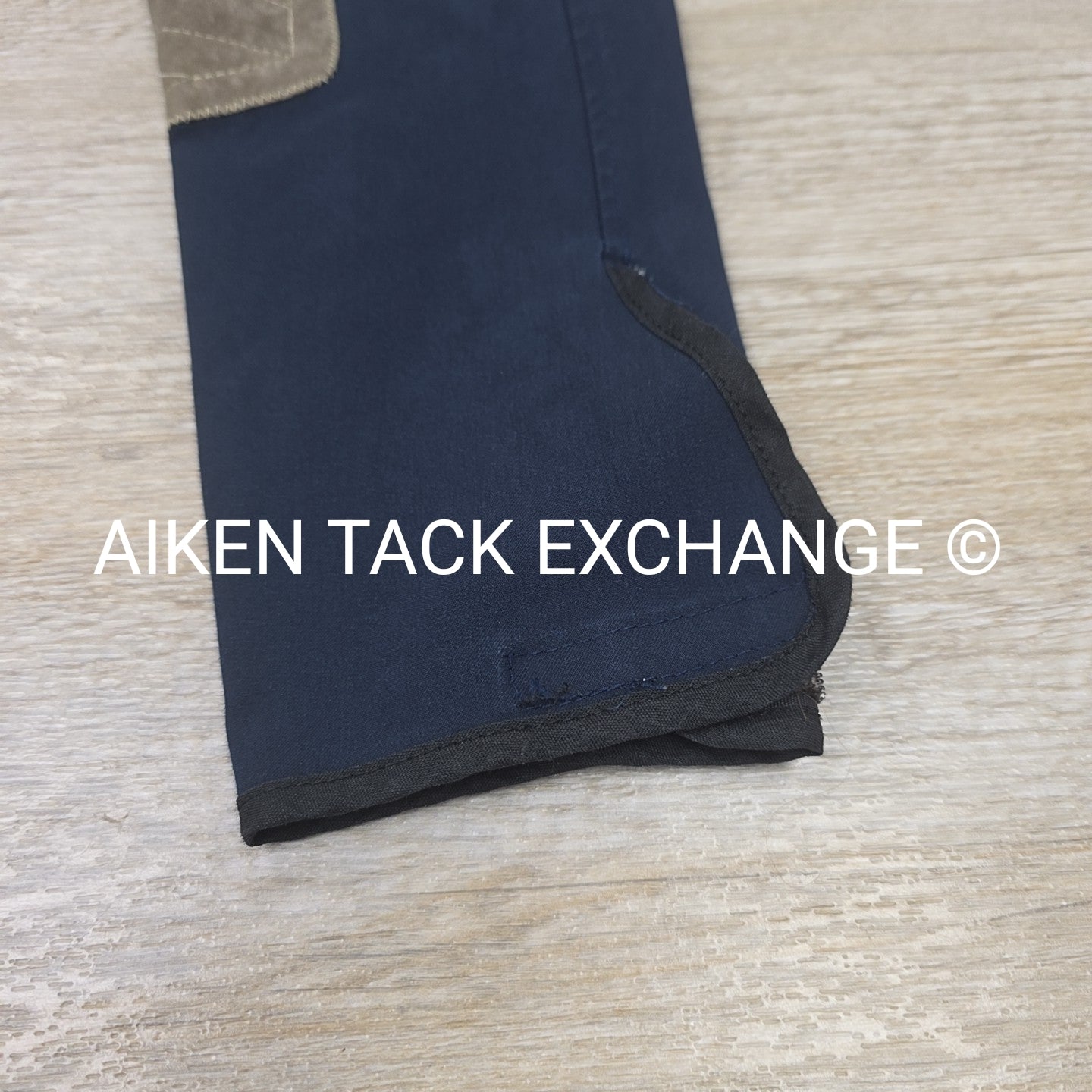 Tailored Sportsman Trophy Hunter Knee Patch Breeches, Size 16