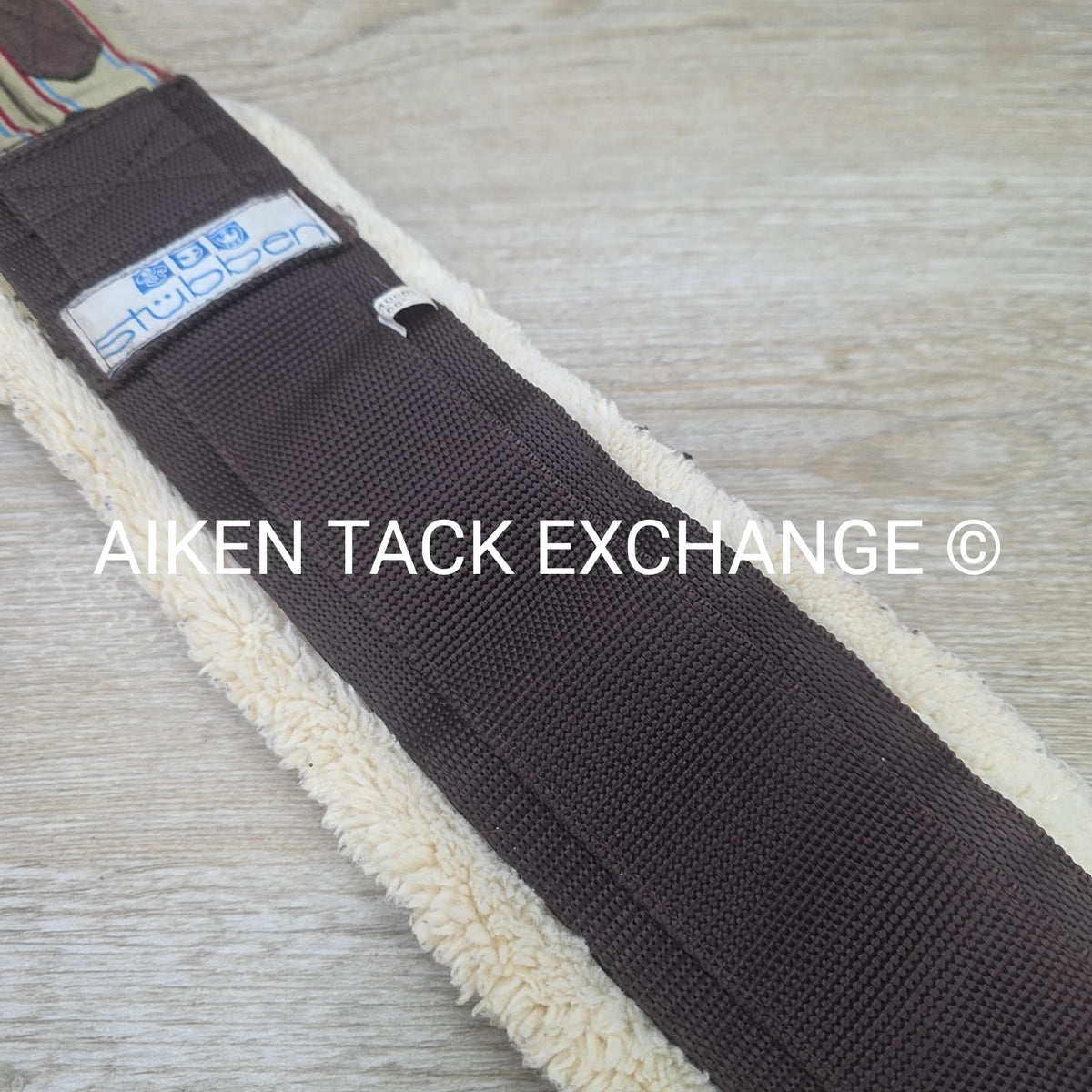 Stubben Removable Fleece Girth with Double End Elastic, Brown, 56"