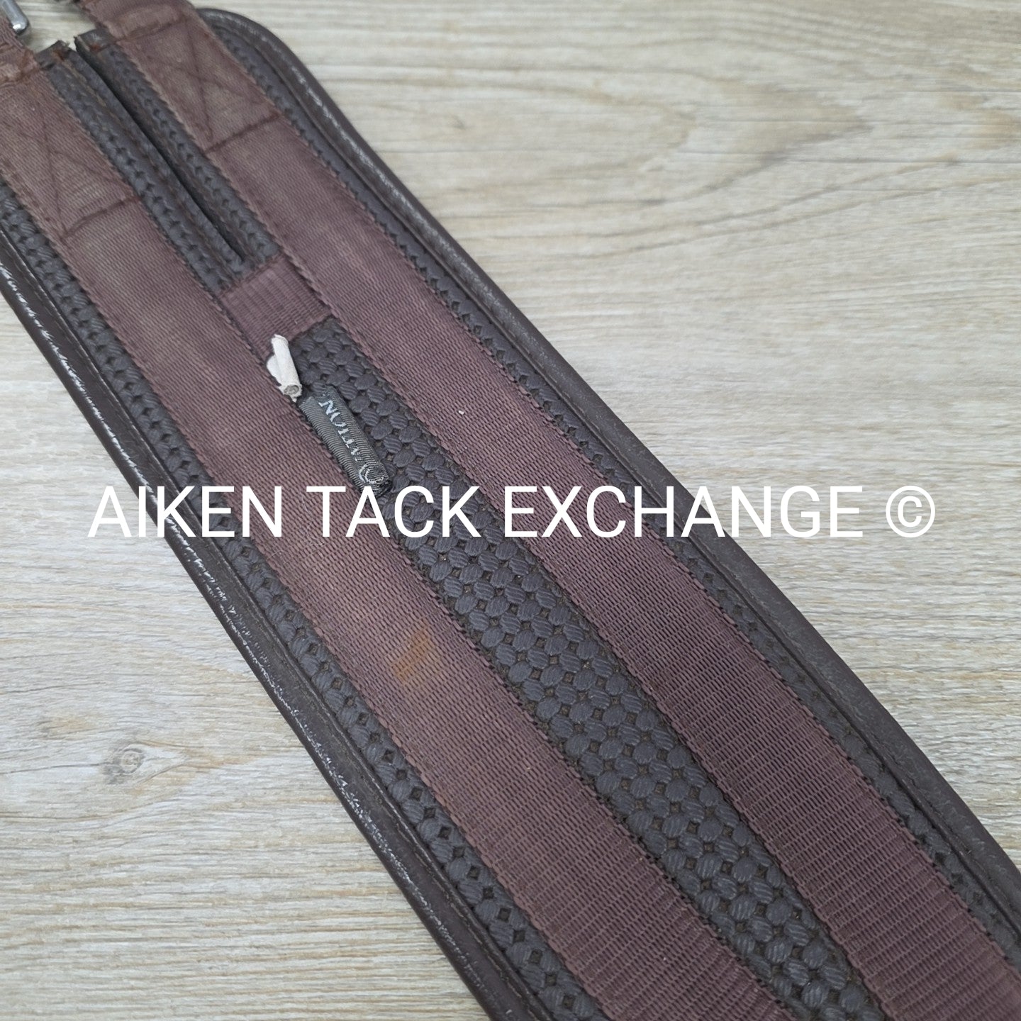 Ovation Chafeless Girth with Single End Elastic, Brown, 52"