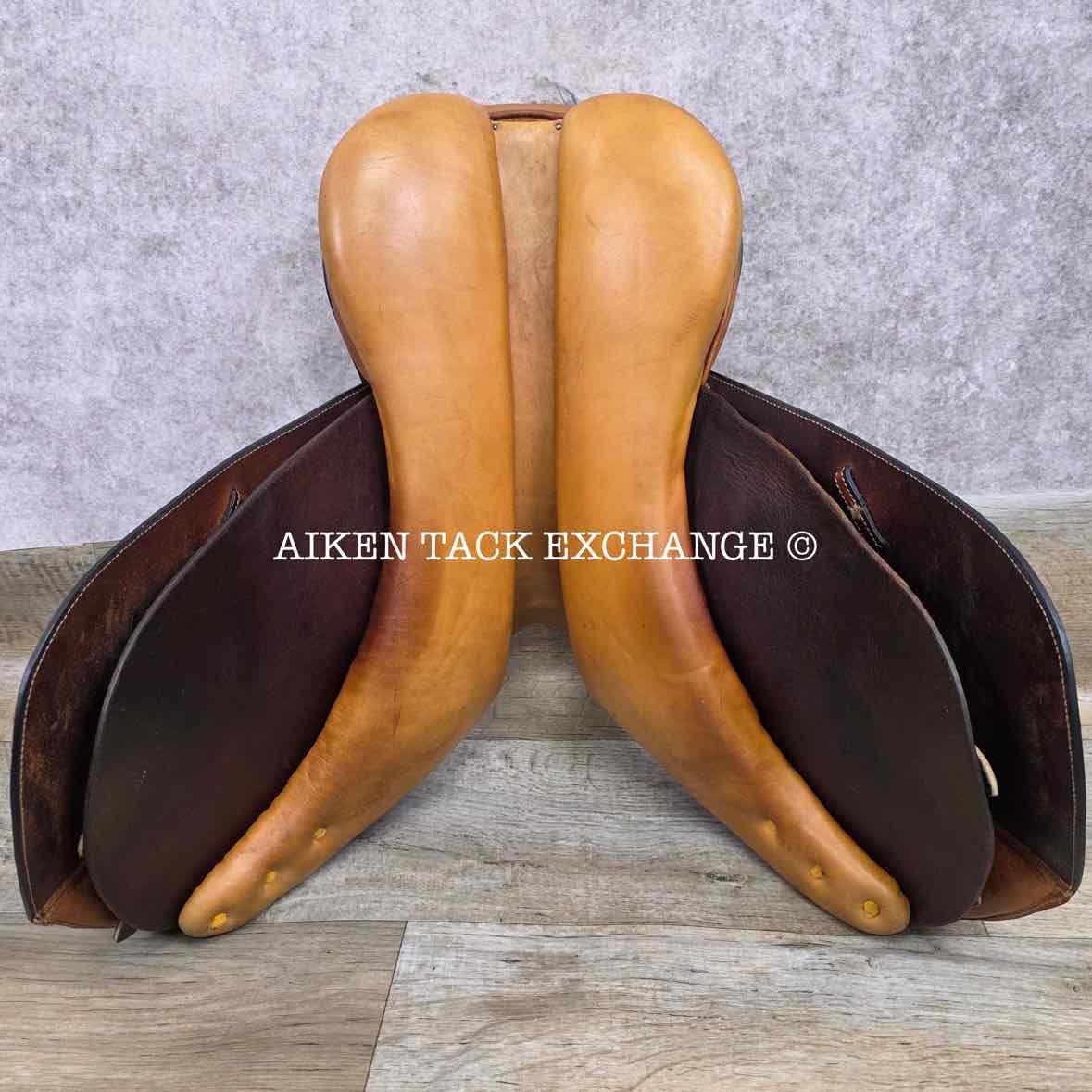 Beval LTD Close Contact Jump Saddle, 15" Seat, Medium Tree, Foam Panels