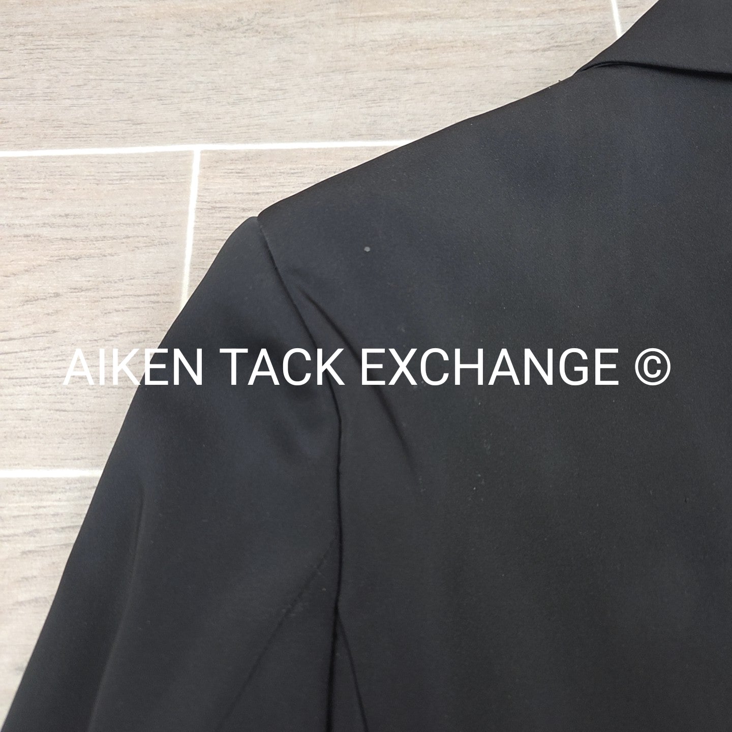 RJ Classics Xtreme Stretch Show Coat, Size 2 Long