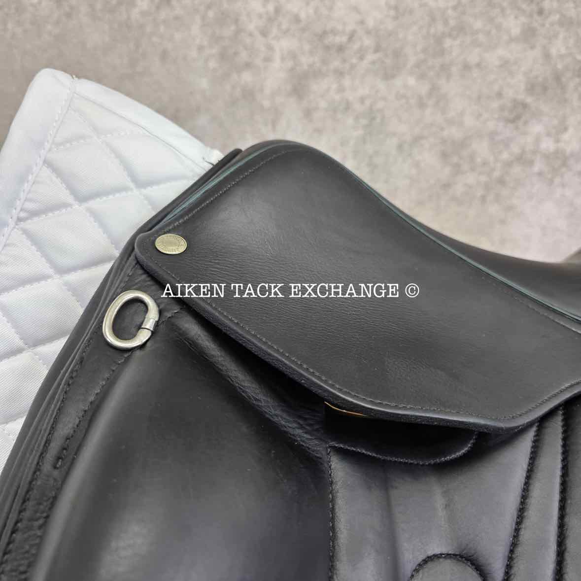 **On Trial** 2013 Devoucoux Makila Monoflap Dressage Saddle, 18" Seat, 3A Flap, M/MW Tree, Foam Panels, Full Buffalo Leather