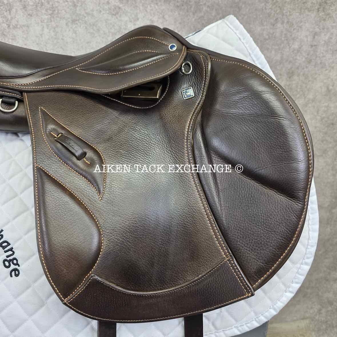 **SOLD** 2020 Stubben Phoenix Elite Jump Saddle, 17.5" Seat with Biomex, 28cm Tree - Medium, Wool Flocked Panels